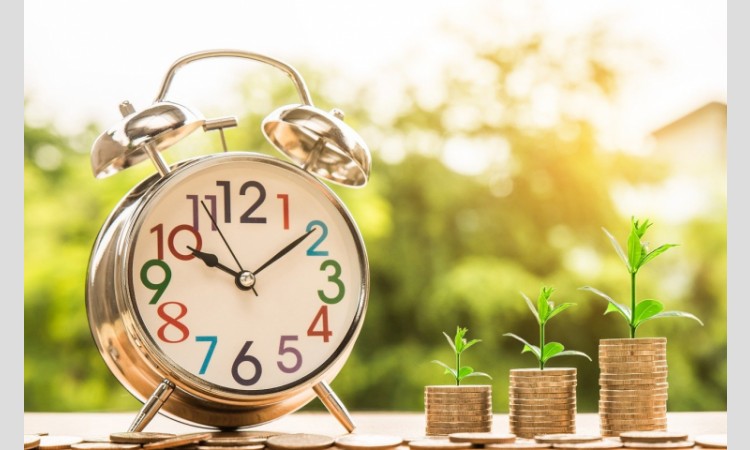Top 7 Ways to Earn Recurring Income Online